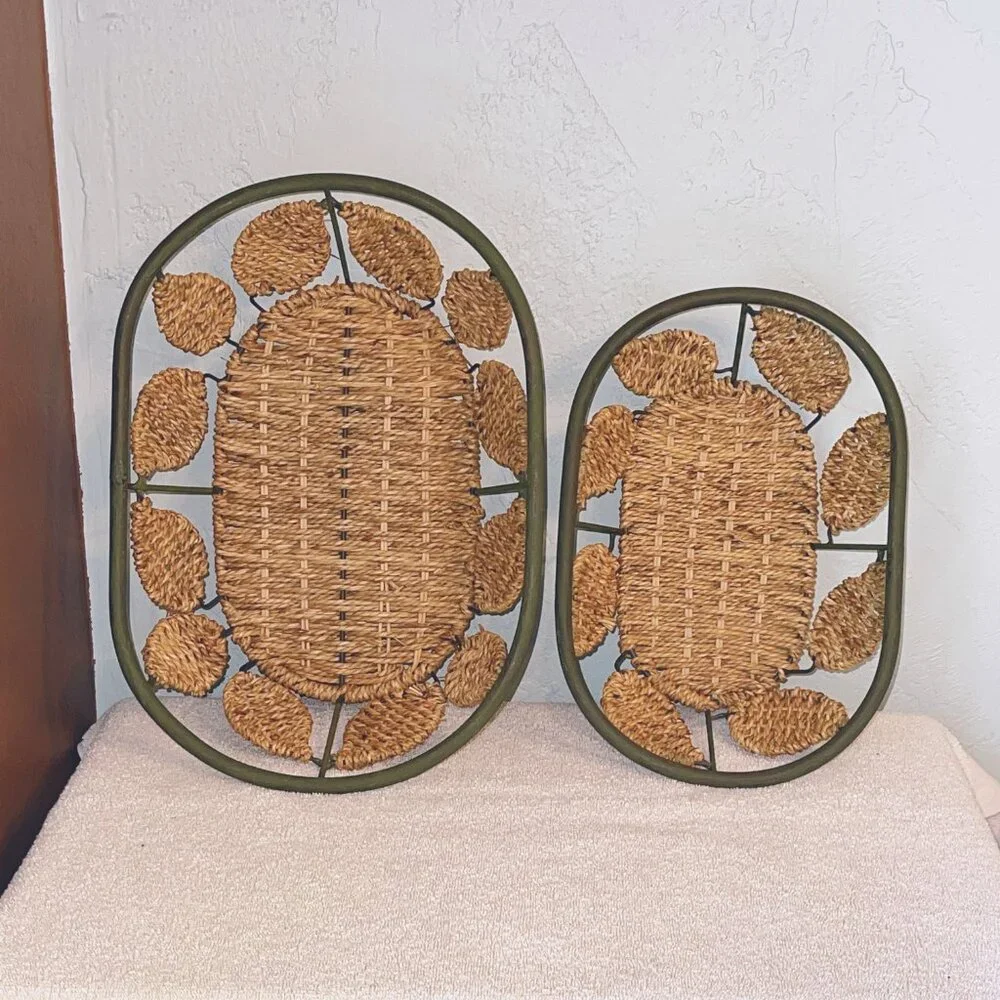 Baskets Set of 2 Metal and Woven Seagrass Leaf Design Oval